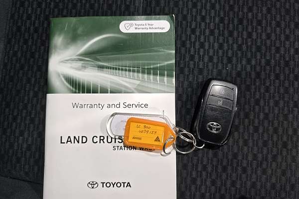 2023 Toyota Landcruiser GXL FJA300R