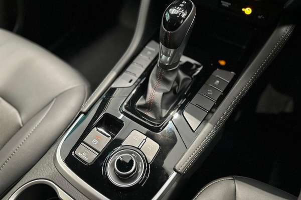 2025 Isuzu MU-X X-TERRAIN