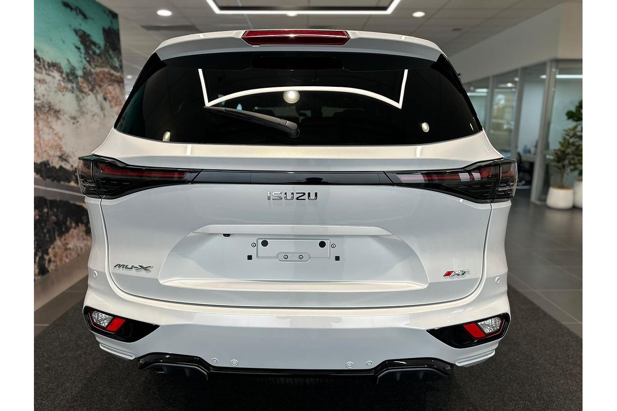2025 Isuzu MU-X X-TERRAIN
