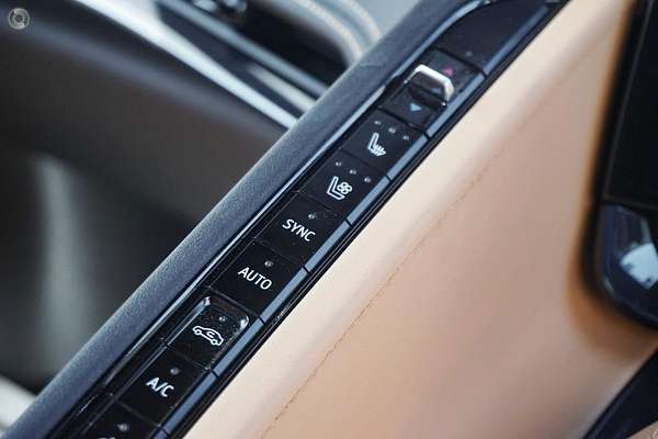 2024 Chevrolet Corvette Stingray 2LT C8