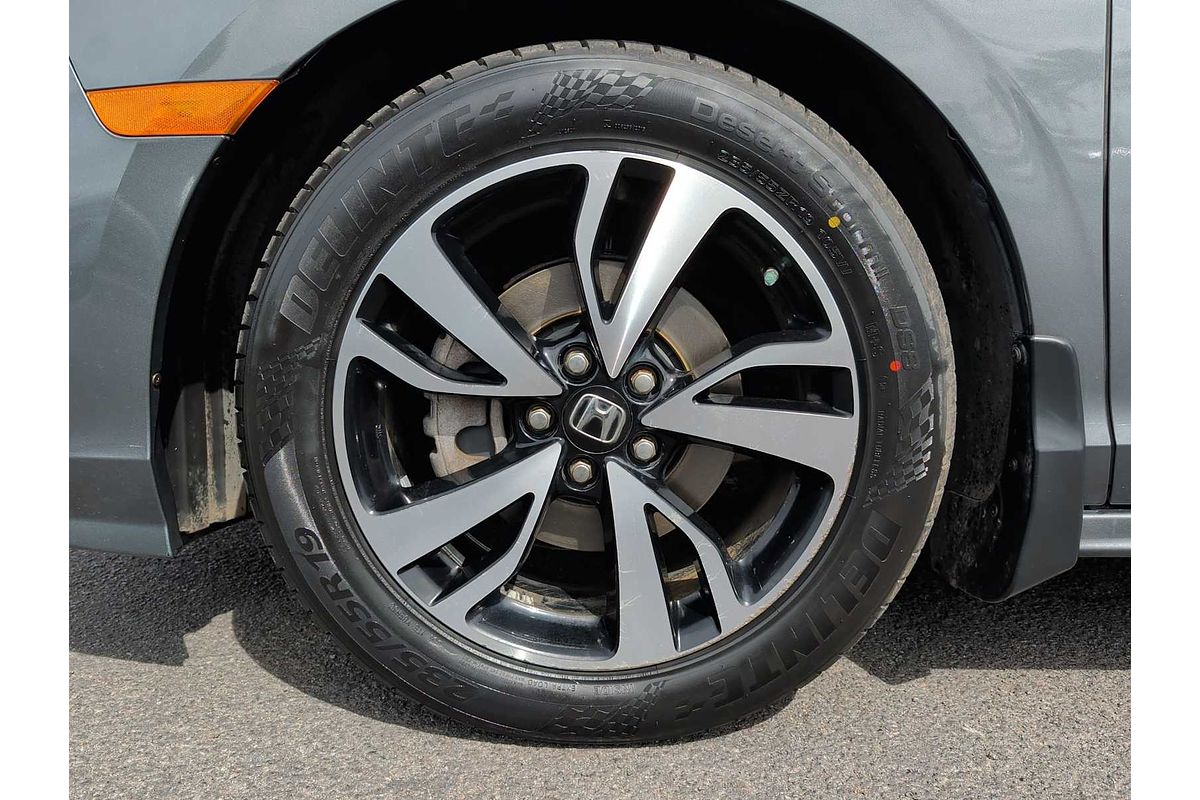 2018 Honda Odyssey Elite