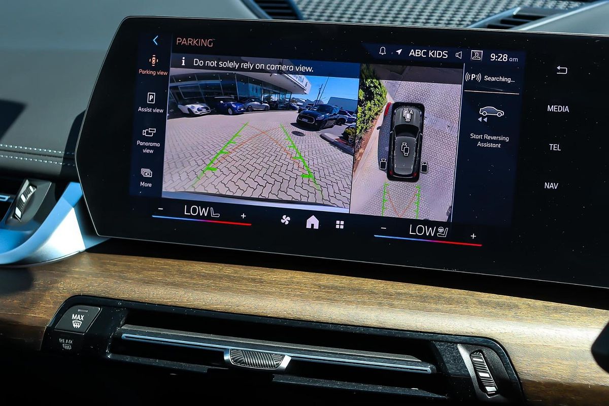 2024 BMW iX1 eDrive20 xLine U11