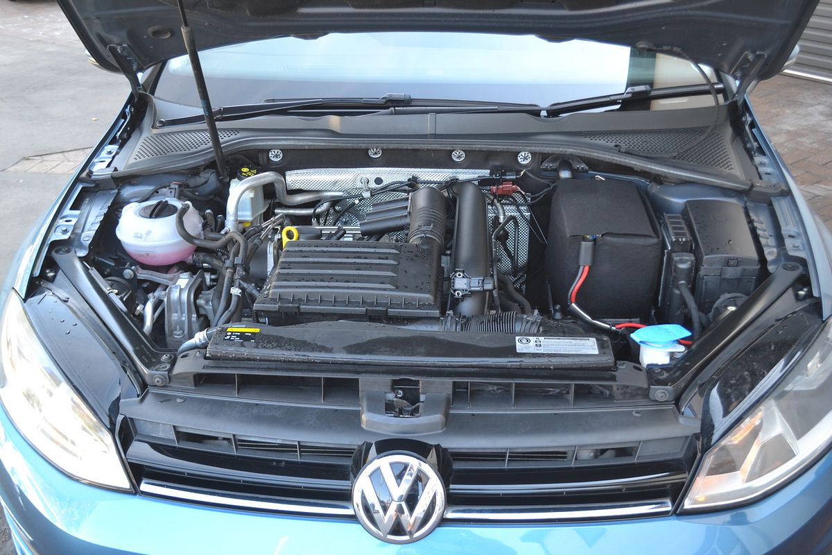 2015 Volkswagen Golf 90TSI 7
