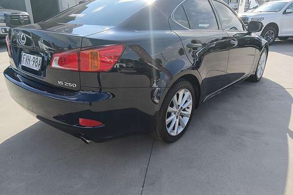 2010 Lexus IS IS250 Prestige GSE20R