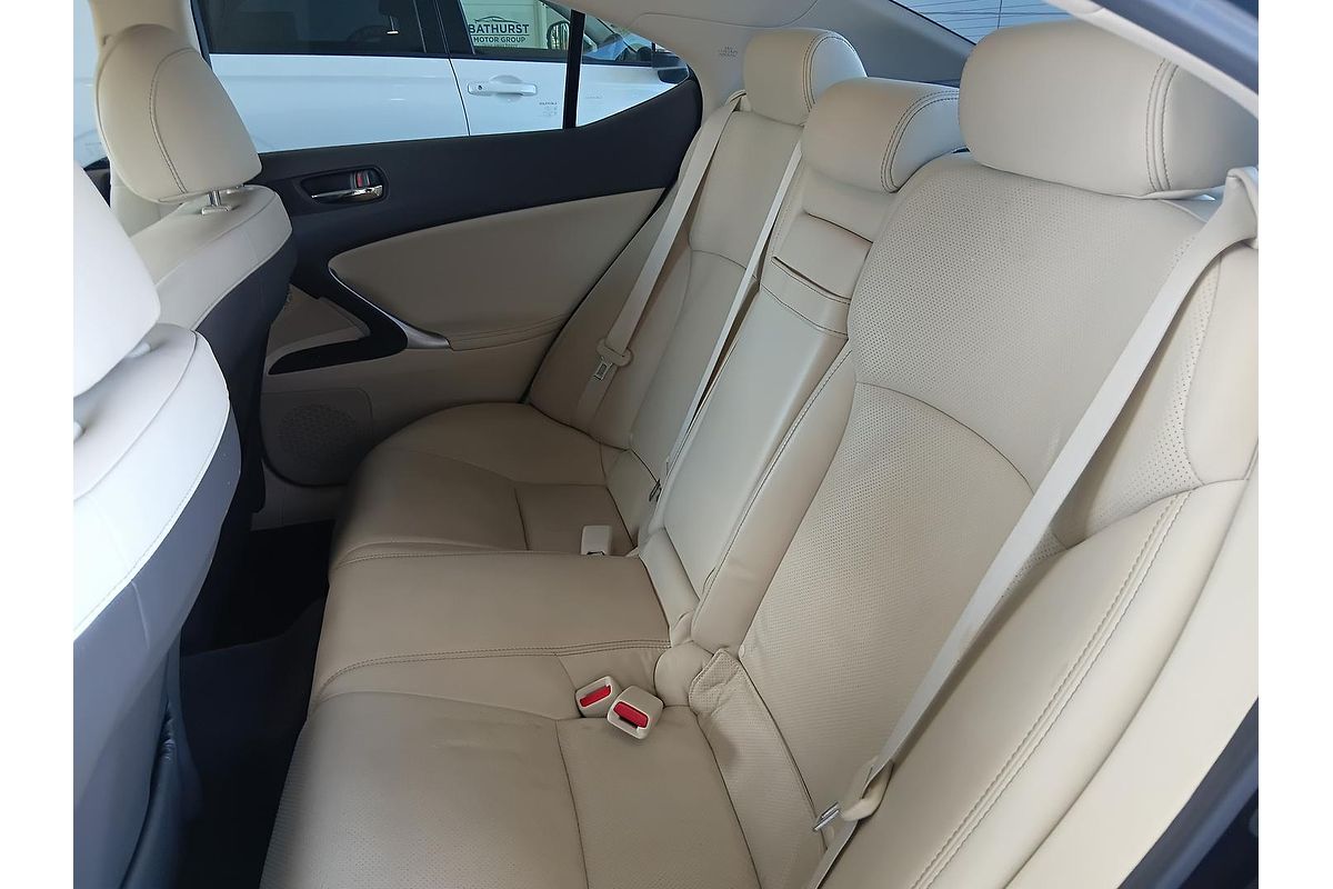 2010 Lexus IS IS250 Prestige GSE20R