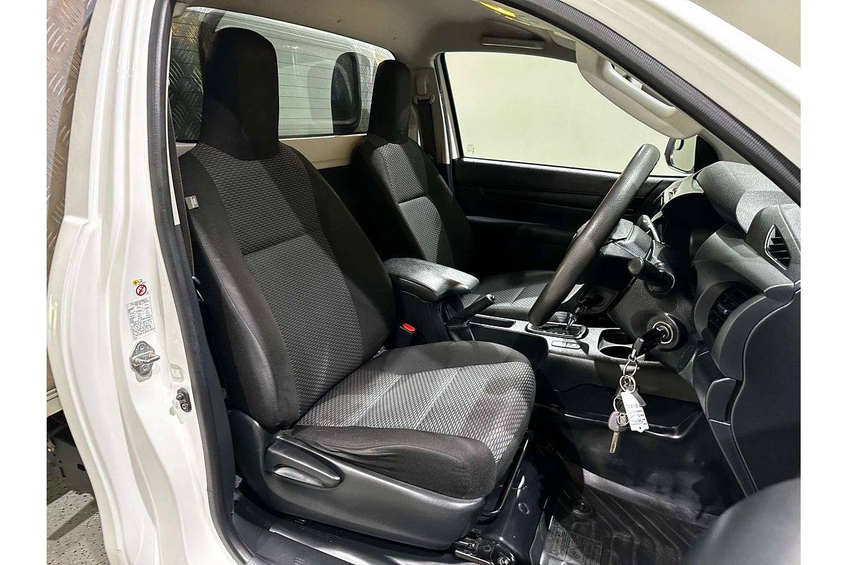 2016 Toyota Hilux Workmate TGN121R Rear Wheel Drive