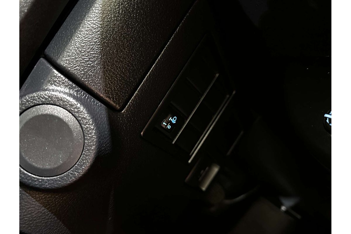 2016 Toyota Hilux Workmate TGN121R Rear Wheel Drive