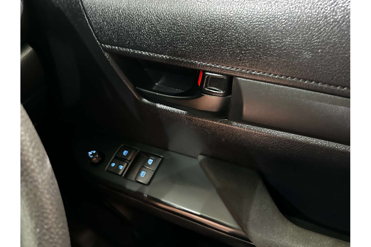 2016 Toyota Hilux Workmate TGN121R Rear Wheel Drive