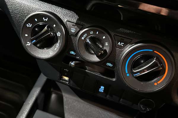 2016 Toyota Hilux Workmate TGN121R Rear Wheel Drive