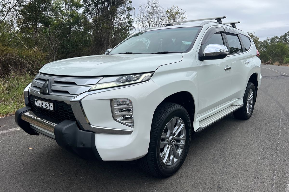 2020 Mitsubishi Pajero Sport GLX QF
