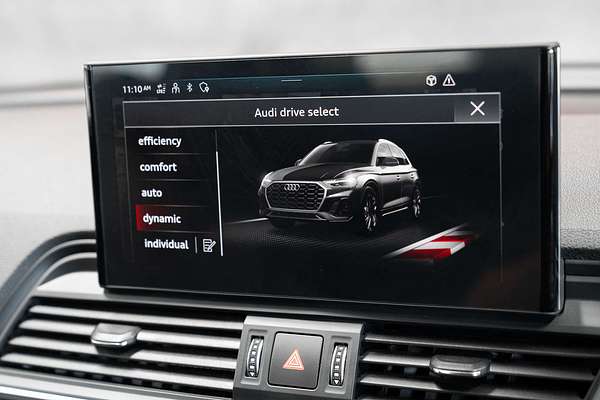 2023 Audi Q5 55 TFSI e S line FY