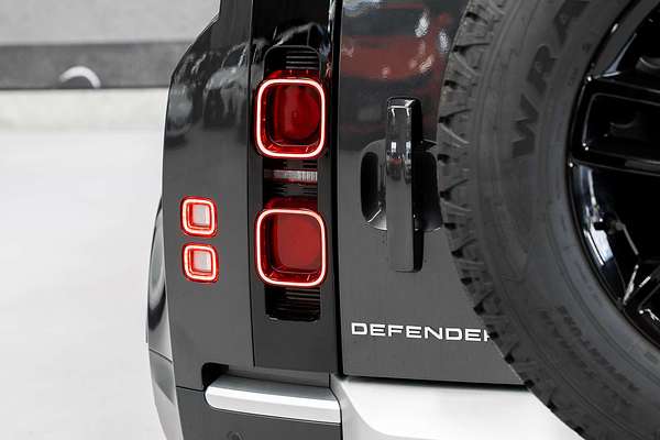 2023 Land Rover Defender 110 P400 SE L663