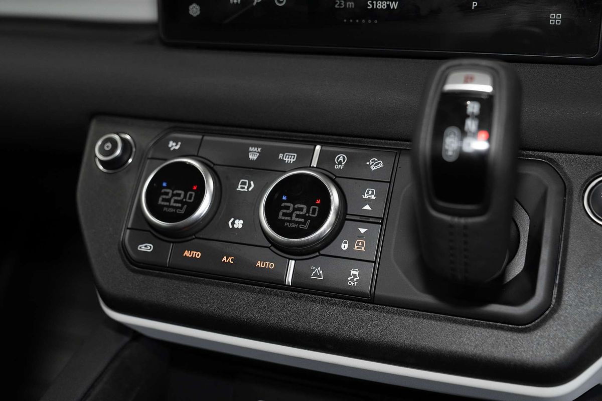 2023 Land Rover Defender 110 P400 SE L663