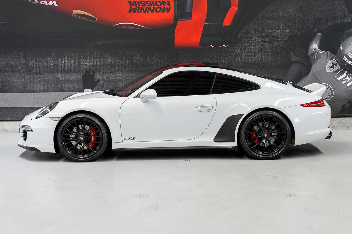 2015 Porsche 911 Carrera GTS 991