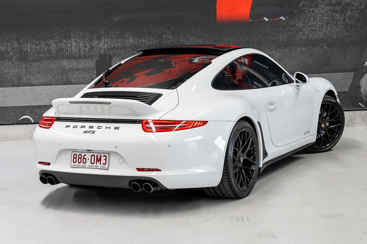 2015 Porsche 911 Carrera GTS 991