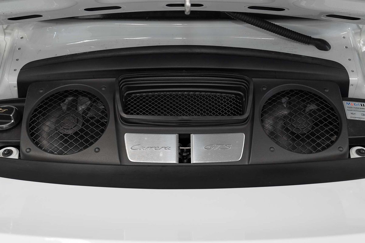 2015 Porsche 911 Carrera GTS 991