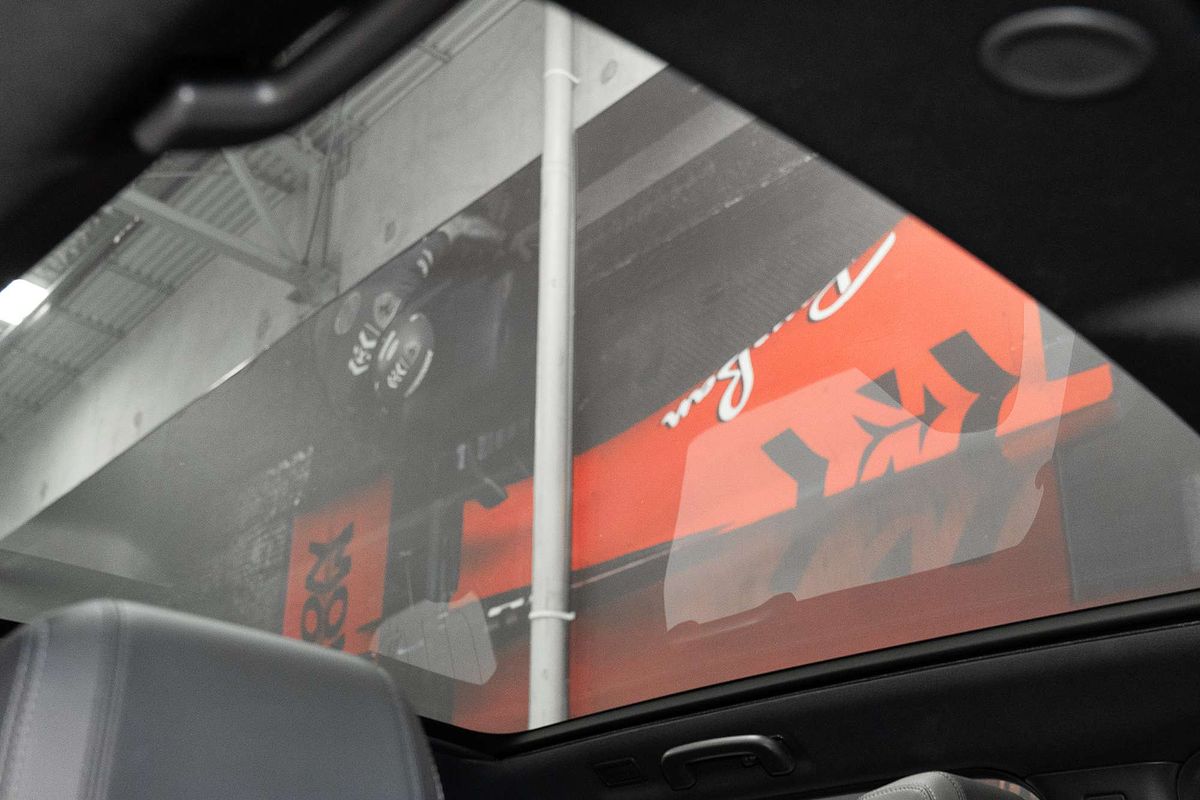 2024 Land Rover Discovery Sport P250 Dynamic SE L550