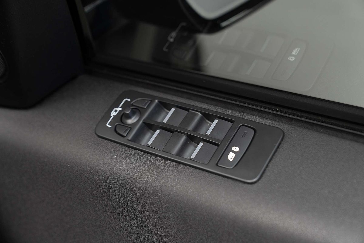 2024 Land Rover Discovery Sport P250 Dynamic SE L550