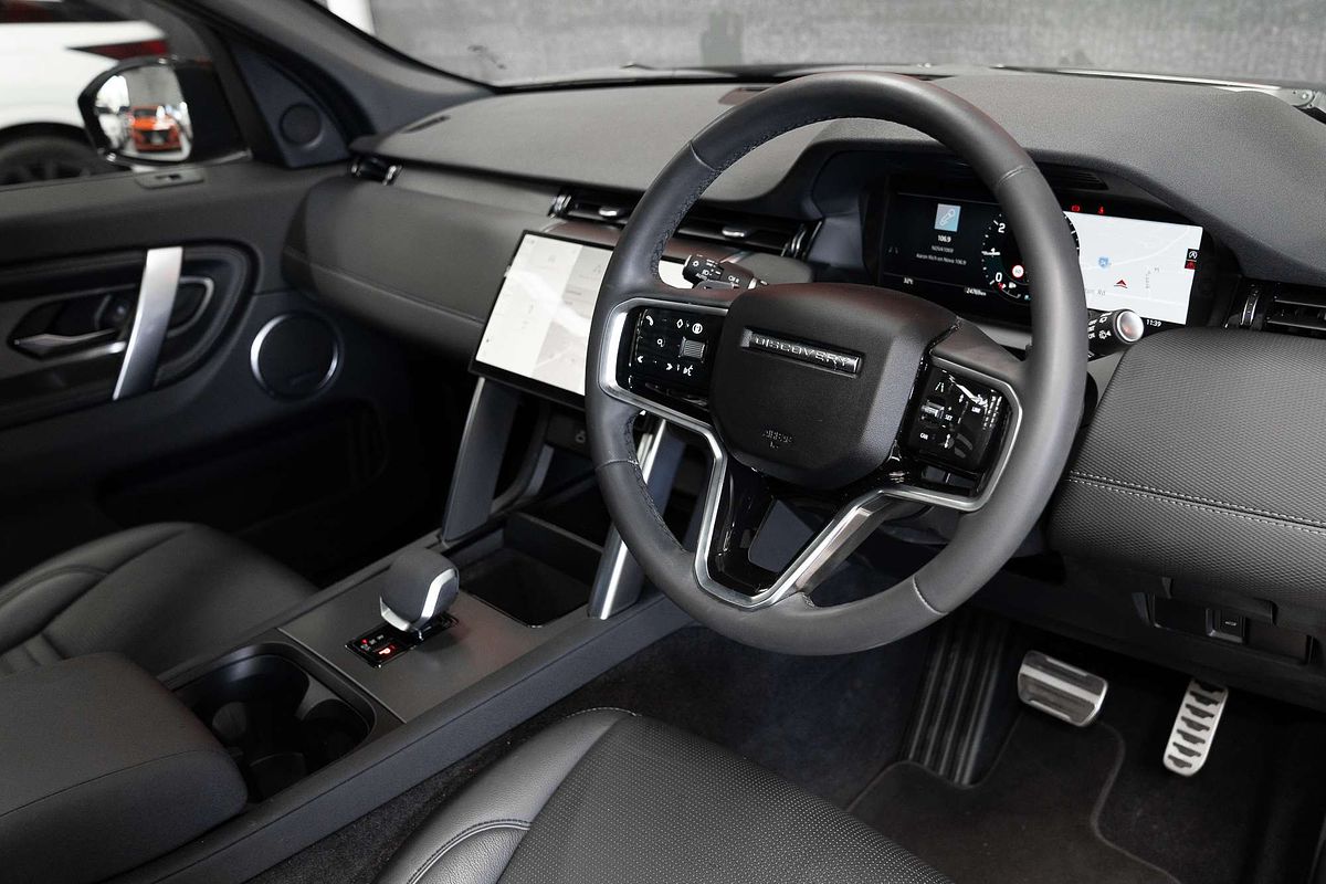 2024 Land Rover Discovery Sport P250 Dynamic SE L550