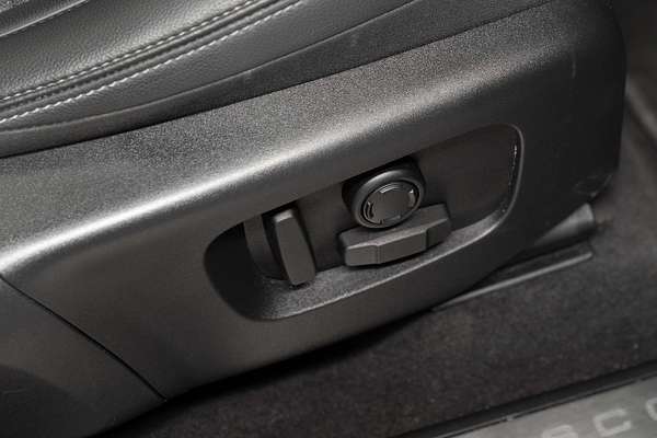 2024 Land Rover Discovery Sport P250 Dynamic SE L550