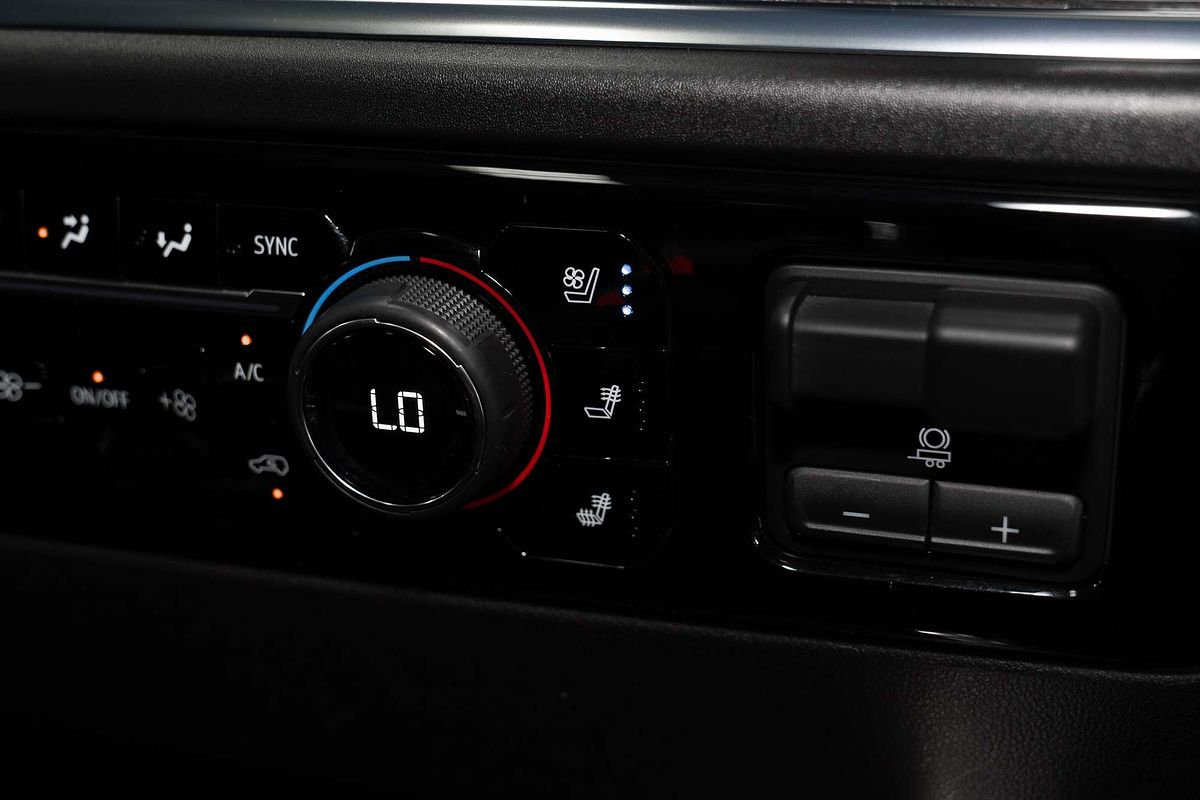 2025 Chevrolet Silverado 1500 LTZ Premium W/Tech Pack T1 4X4