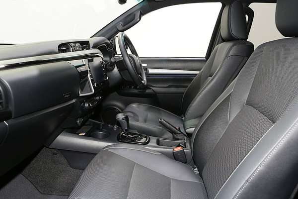 2024 Toyota Hilux Rogue 48V GUN126R 4X4
