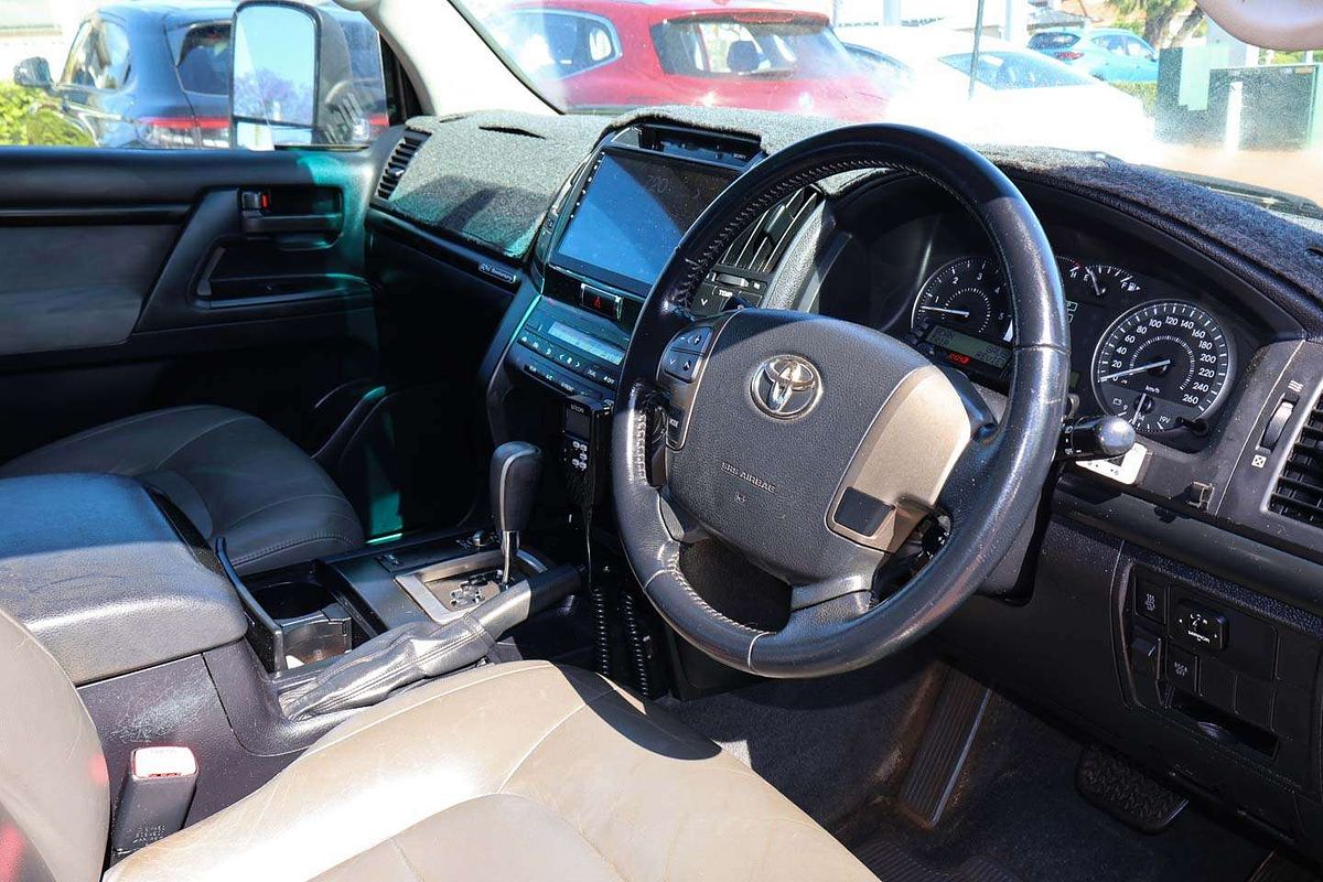 2010 Toyota Landcruiser GXL VDJ200R