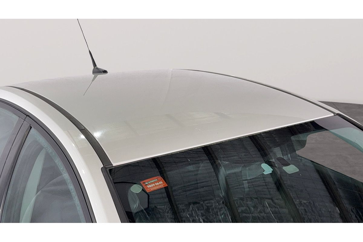 2016 Holden Commodore SV6 Black VF Series II