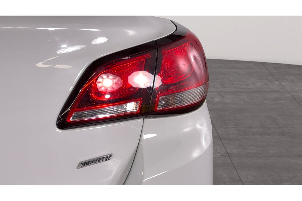 2016 Holden Commodore SV6 Black VF Series II