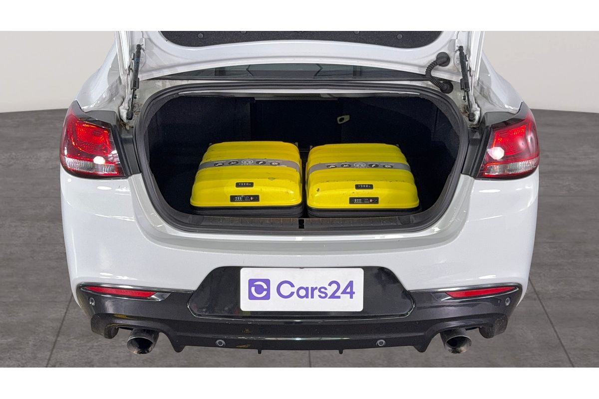 2016 Holden Commodore SV6 Black VF Series II