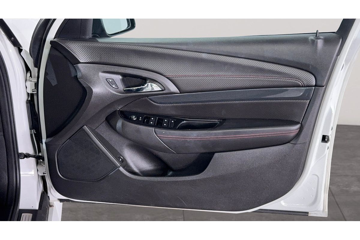 2016 Holden Commodore SV6 Black VF Series II