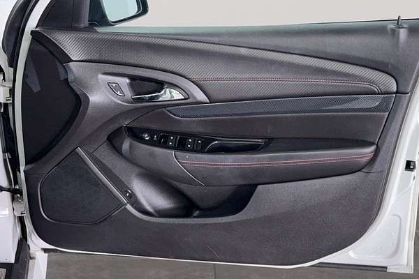 2016 Holden Commodore SV6 Black VF Series II