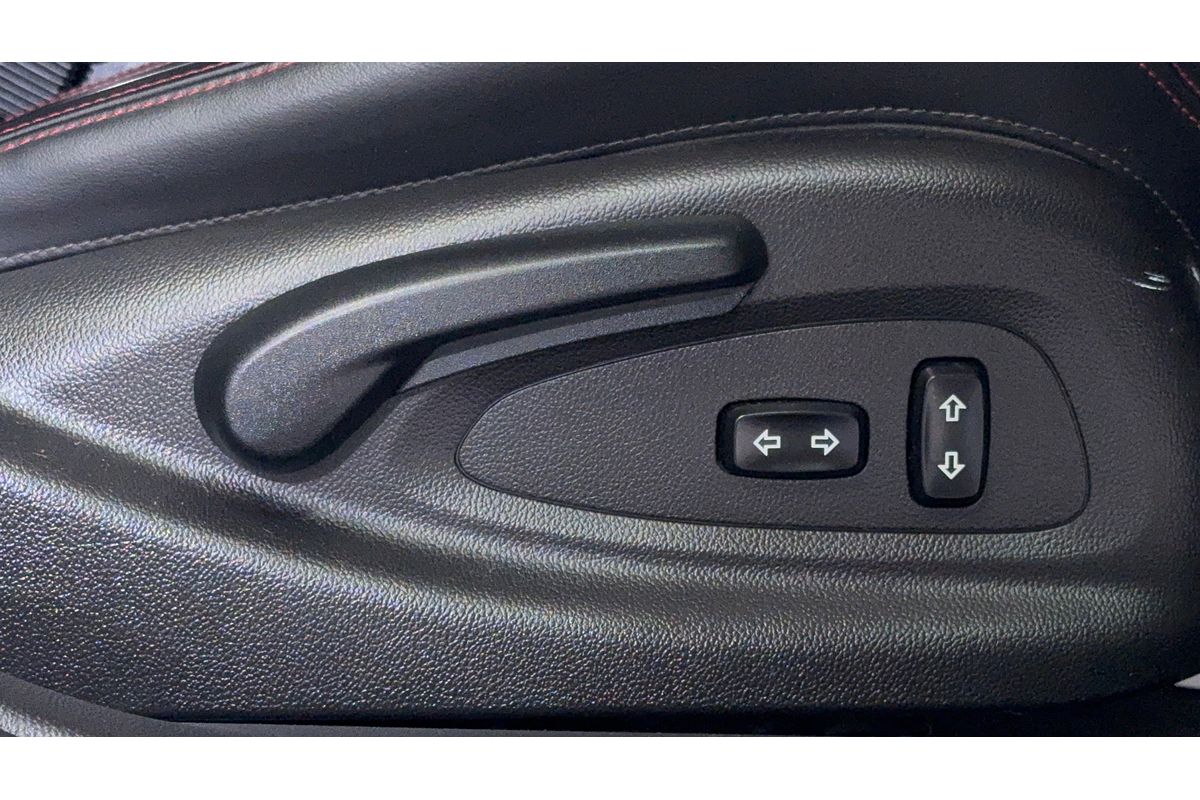 2016 Holden Commodore SV6 Black VF Series II