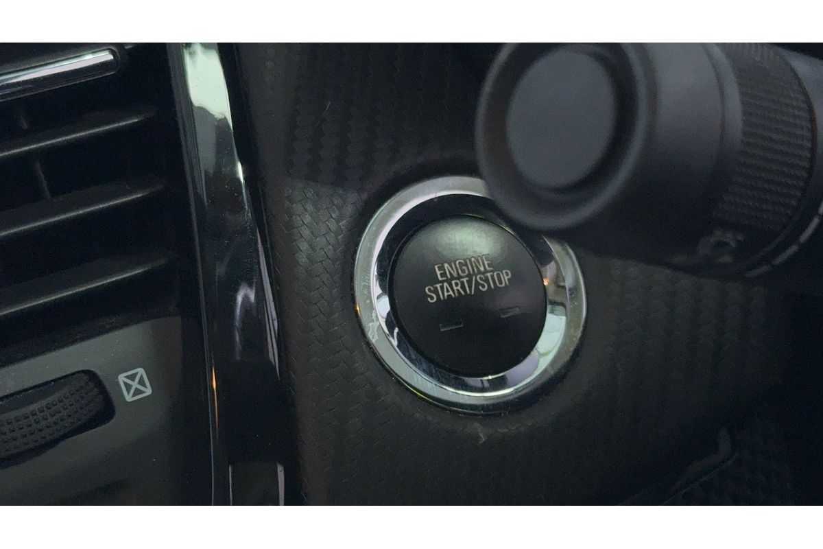 2016 Holden Commodore SV6 Black VF Series II