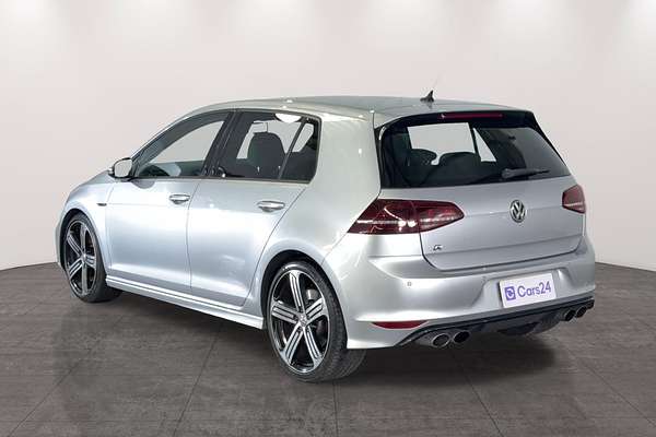 2015 Volkswagen Golf R 7