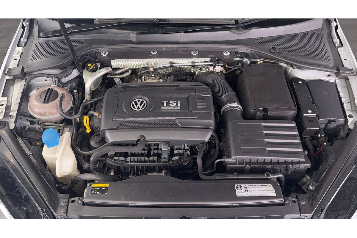 2015 Volkswagen Golf R 7