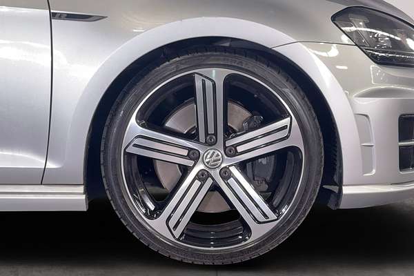 2015 Volkswagen Golf R 7