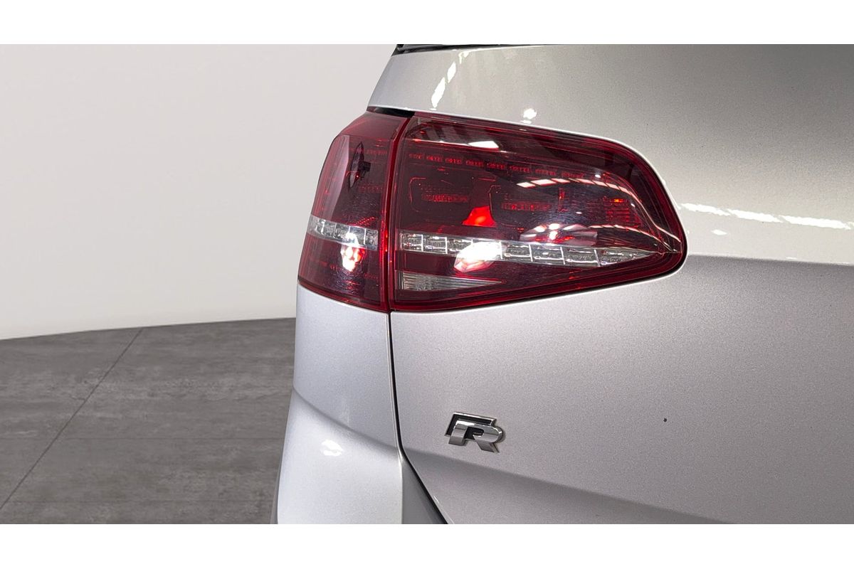 2015 Volkswagen Golf R 7