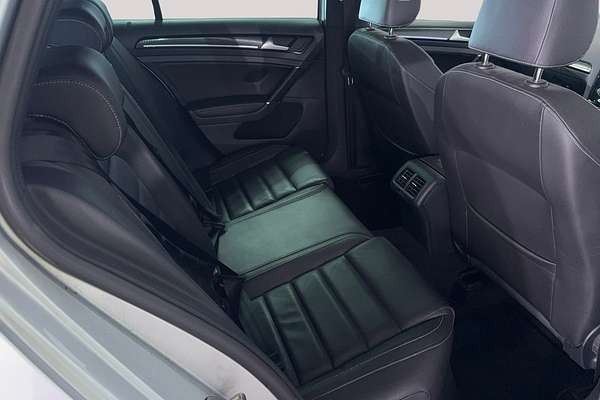 2015 Volkswagen Golf R 7