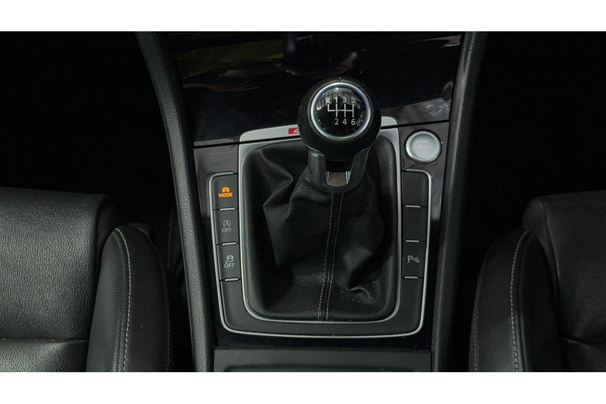 2015 Volkswagen Golf R 7