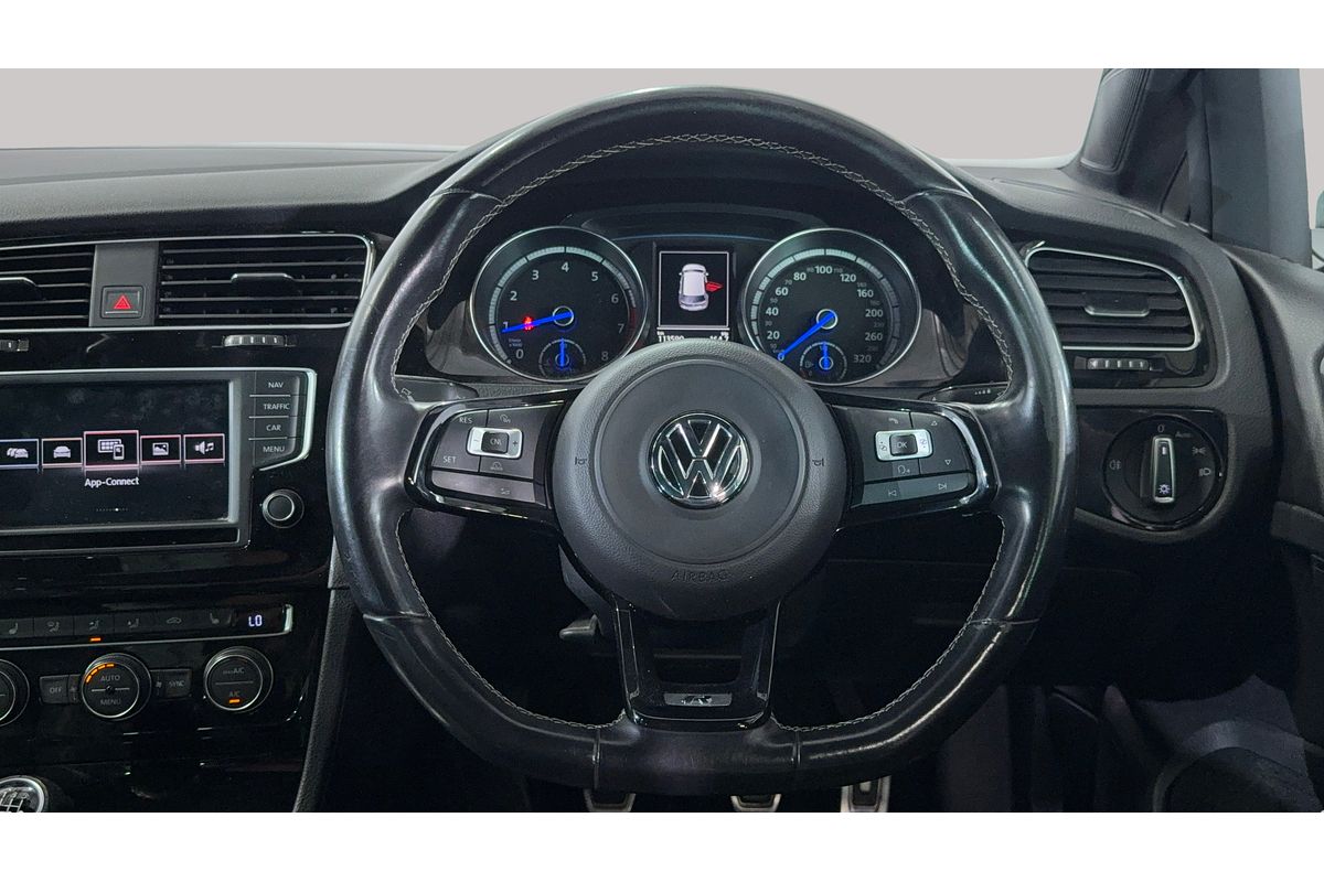 2015 Volkswagen Golf R 7