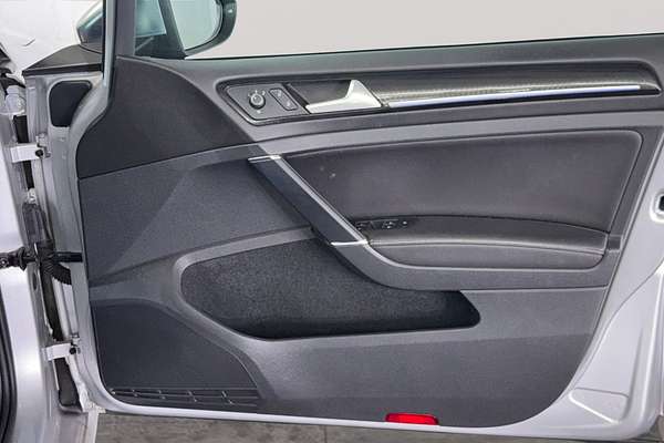 2015 Volkswagen Golf R 7