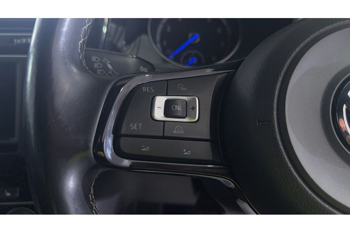 2015 Volkswagen Golf R 7