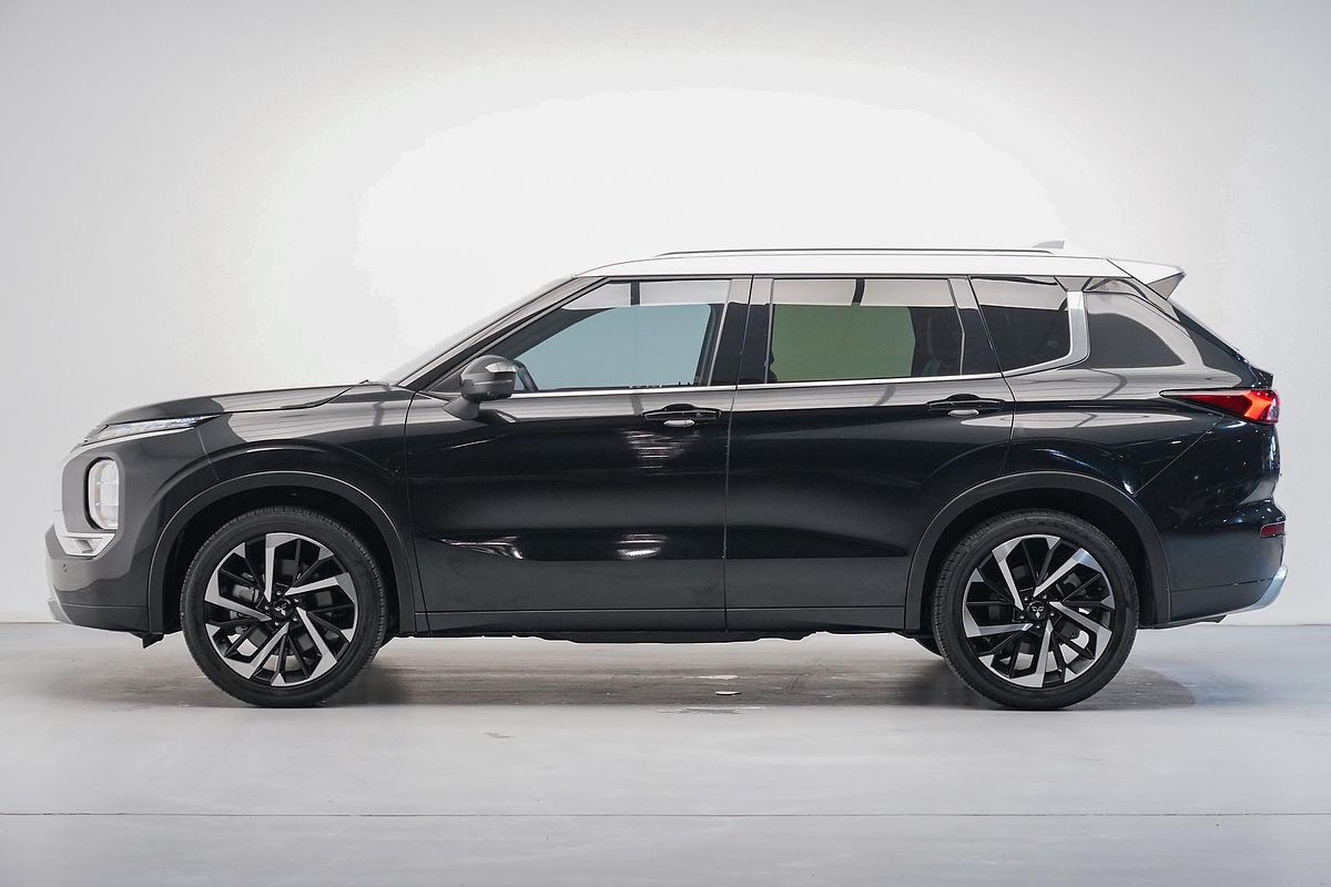2023 Mitsubishi Outlander Exceed Tourer ZM
