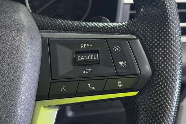 2023 Mitsubishi Outlander ES ZM