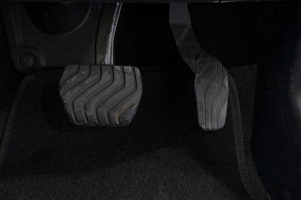 2023 Mitsubishi Outlander ES ZM