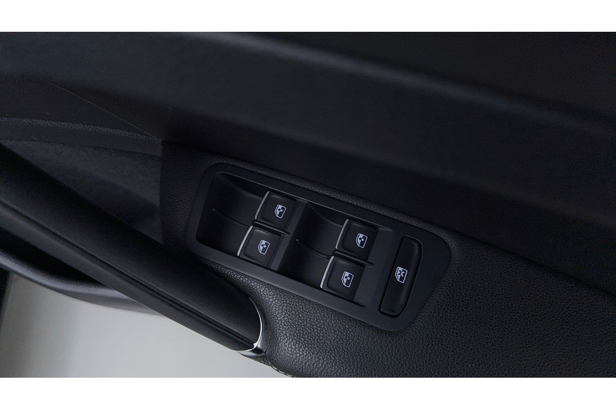 2017 Volkswagen Golf 110TSI Highline 7.5