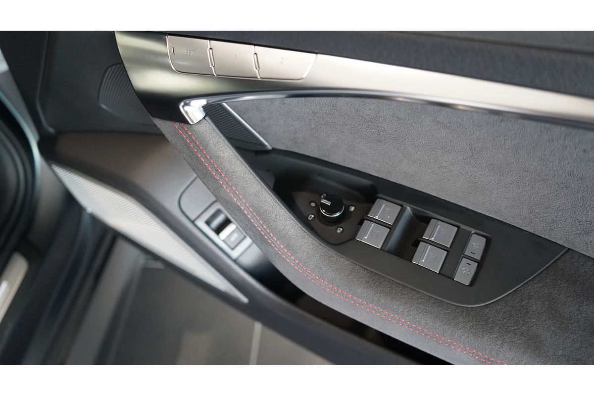 2024 Audi RS6 Performance C8