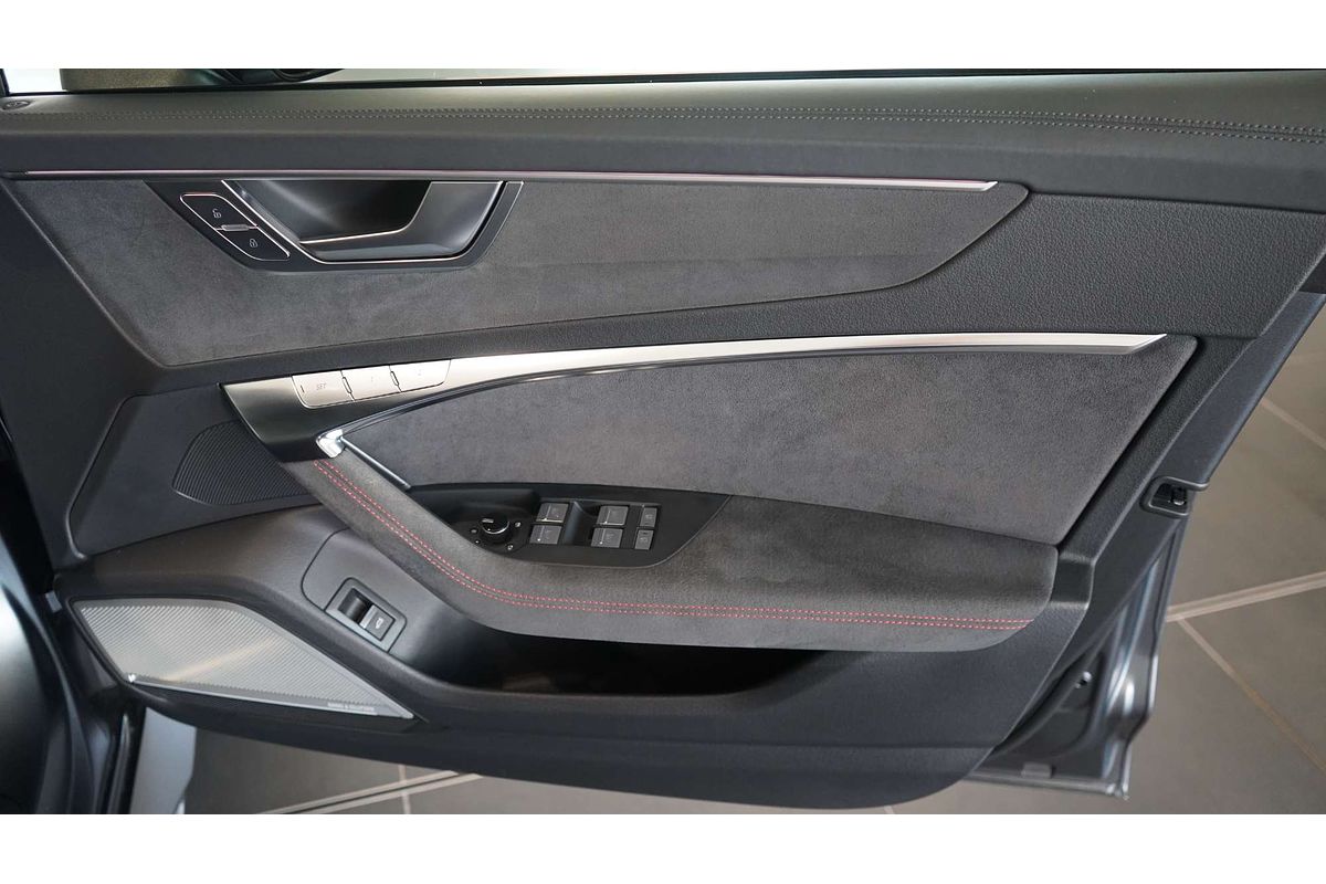 2024 Audi RS6 Performance C8