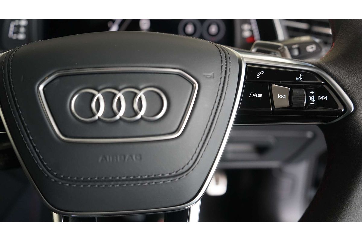 2024 Audi RS6 Performance C8